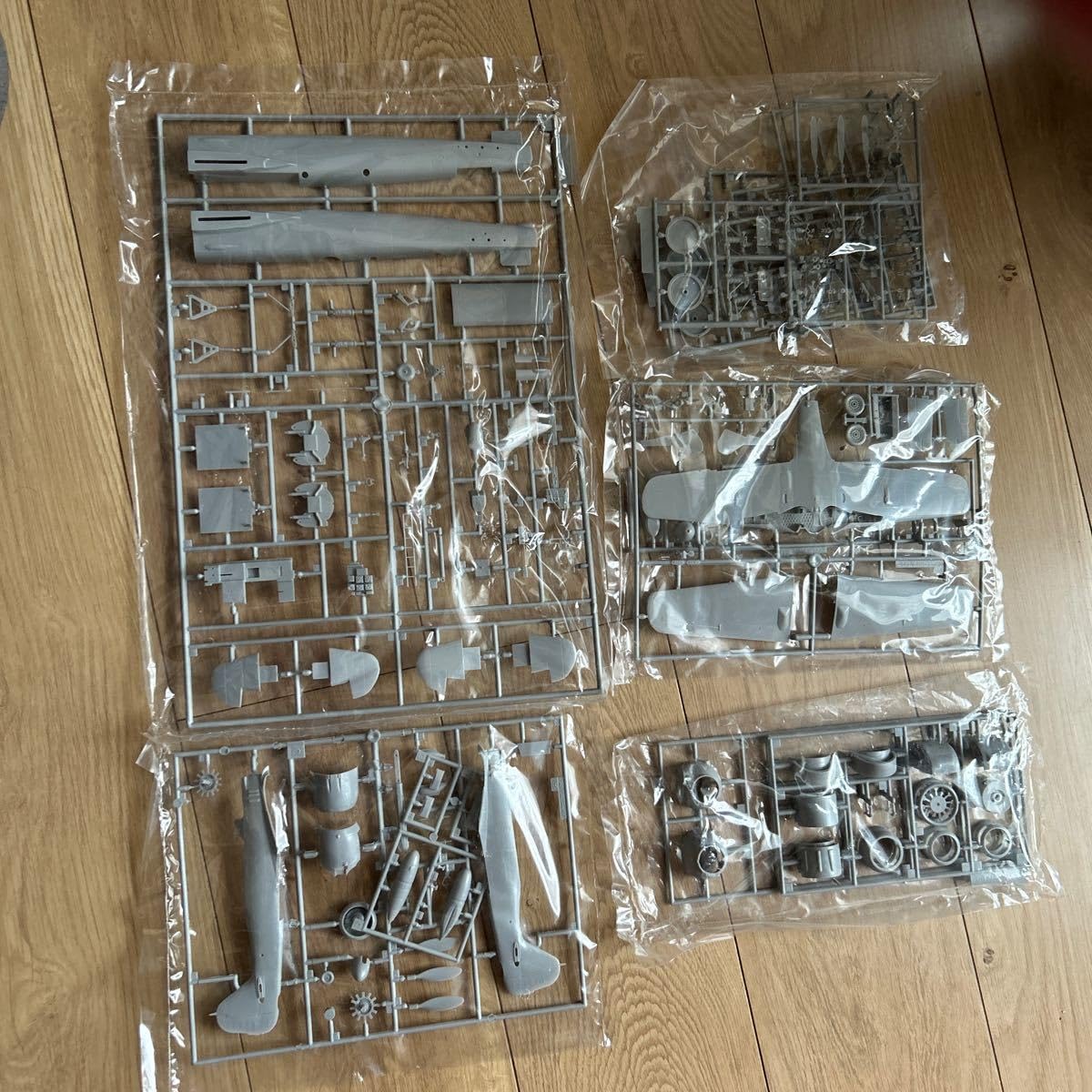 ドラゴン1/48 ミステル-2/ S2 Dragon 1:48 Master Series Mistel-2/S2 (Fw190f-8 w/ Ju88 G-1